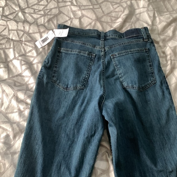 NEW🔥 Abercrombie & Fitch The 90s Straight Jean - Picture 8 of 14